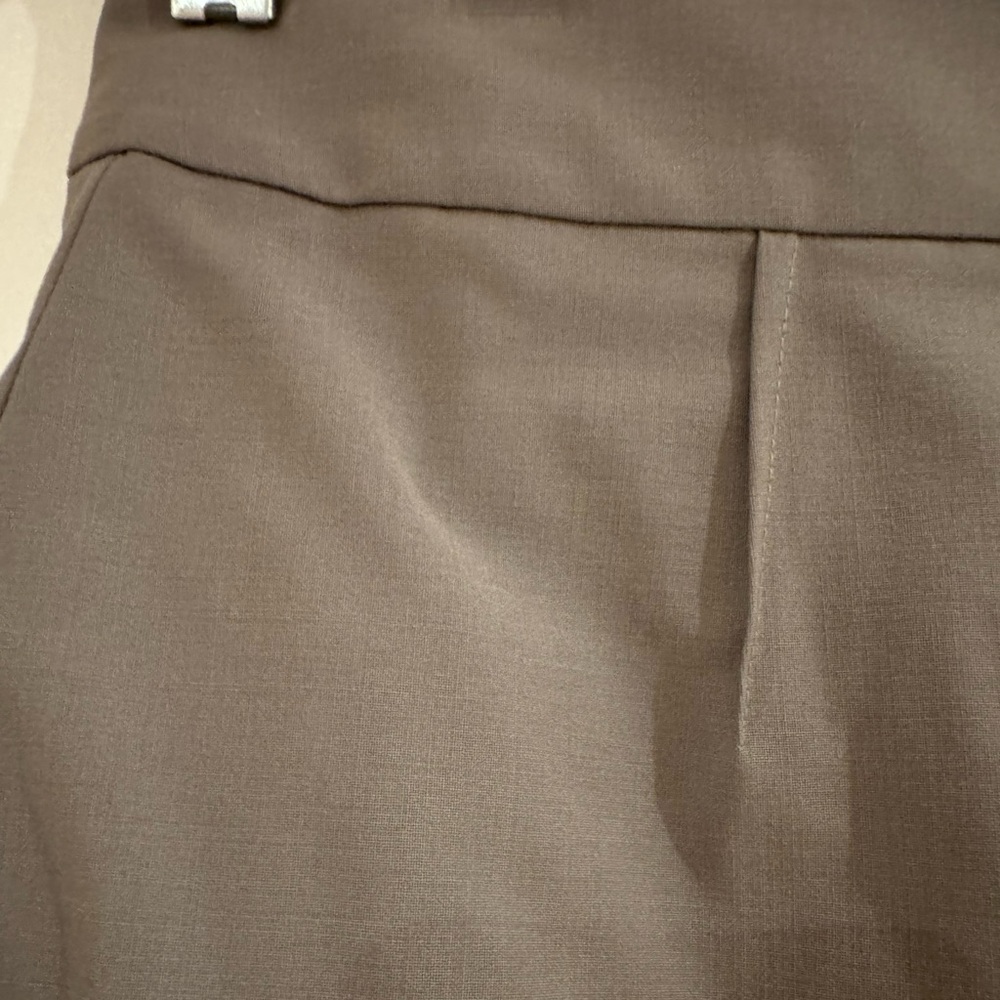 Italian wool crepe Ann Taylor pencil skirt in taupe.
